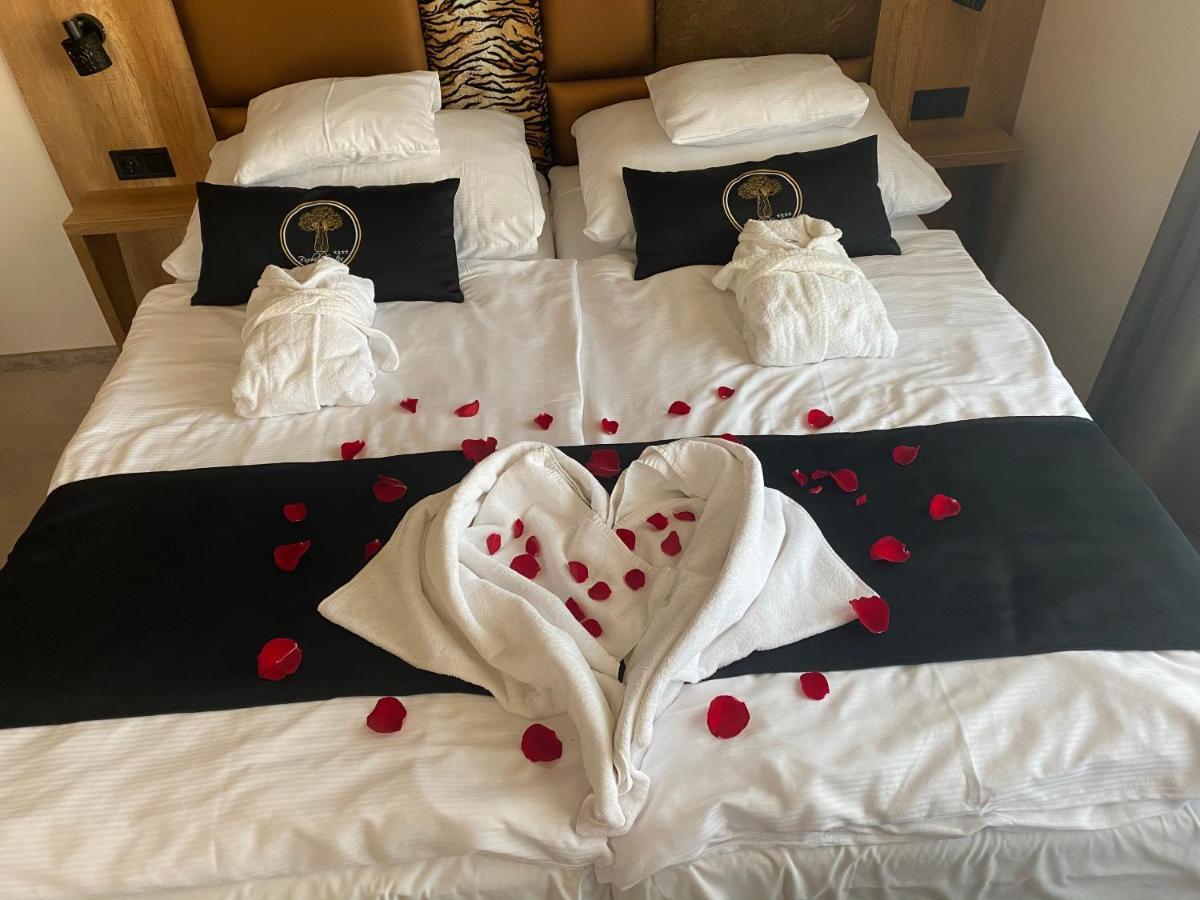 Baobab Suites Сиофок Екстериор снимка