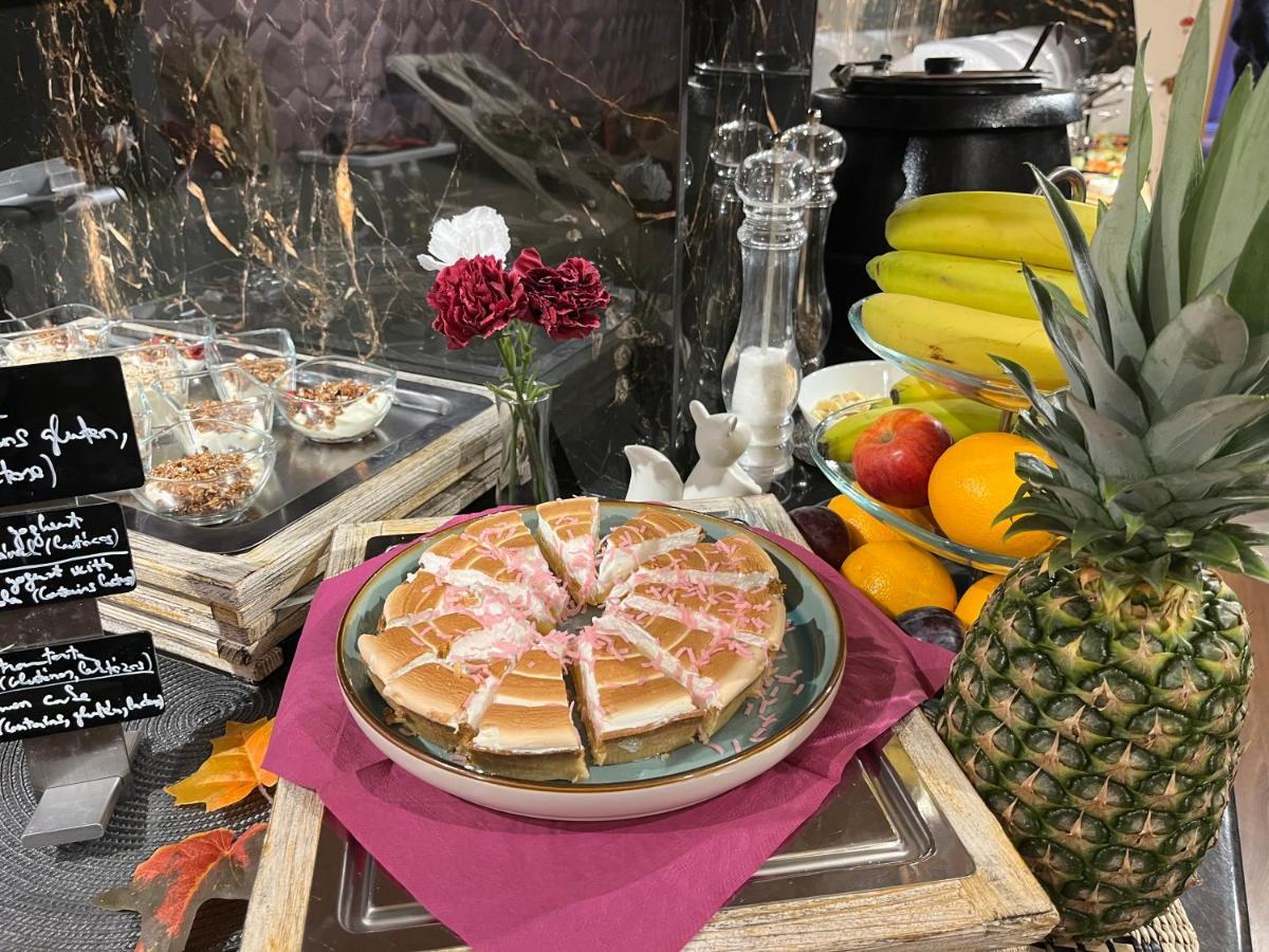 Baobab Suites Сиофок Екстериор снимка