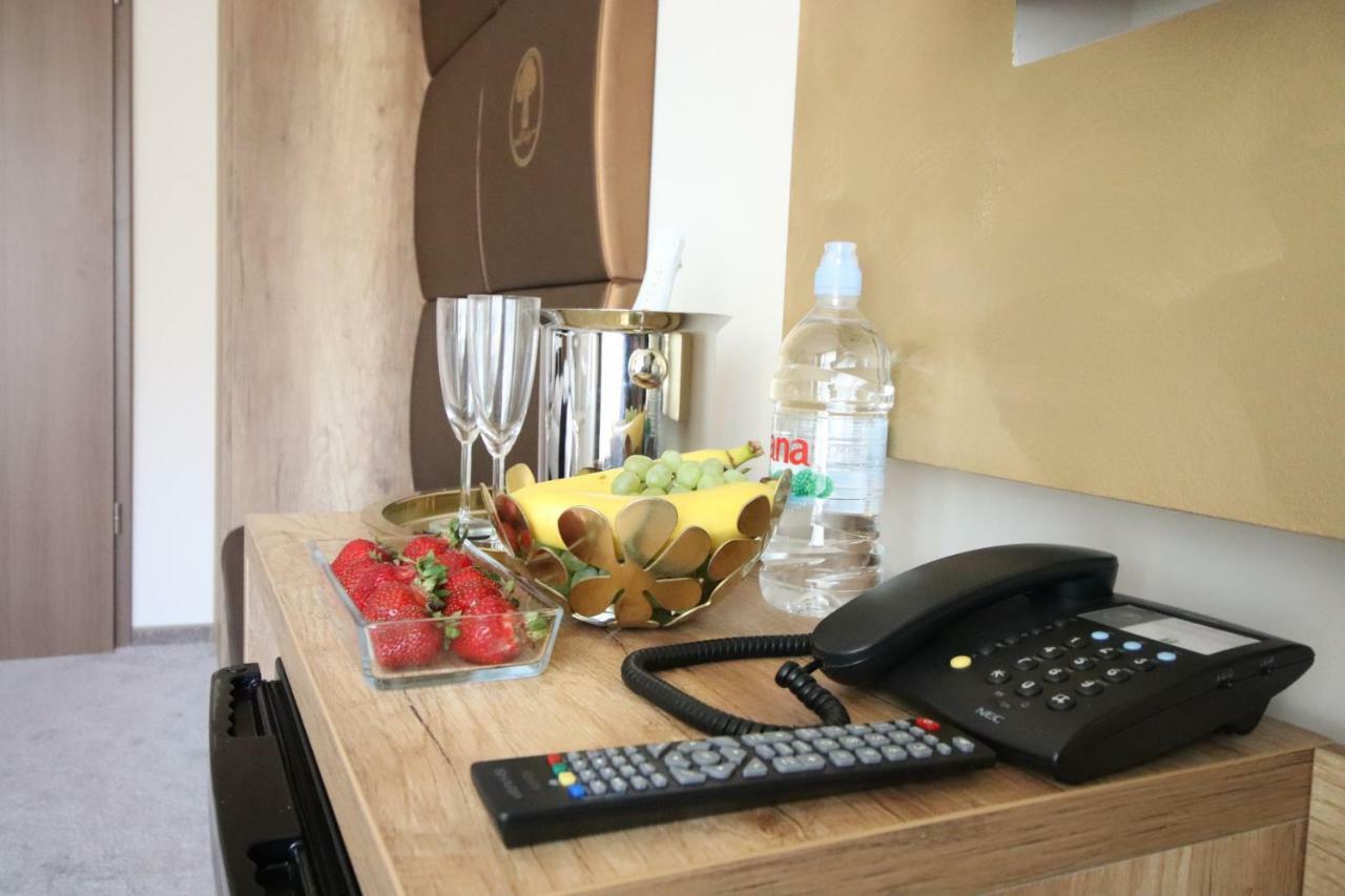 Baobab Suites Сиофок Екстериор снимка