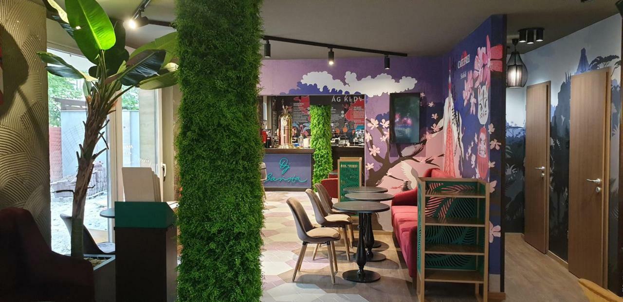 Baobab Suites Сиофок Екстериор снимка