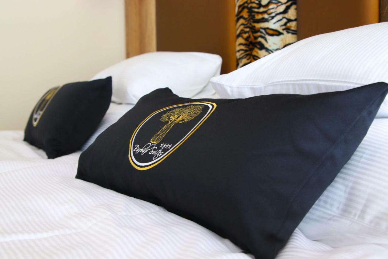 Baobab Suites Сиофок Екстериор снимка
