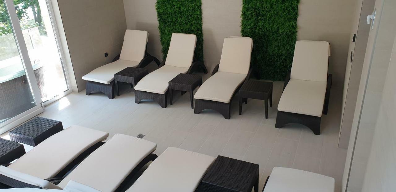 Baobab Suites Сиофок Екстериор снимка