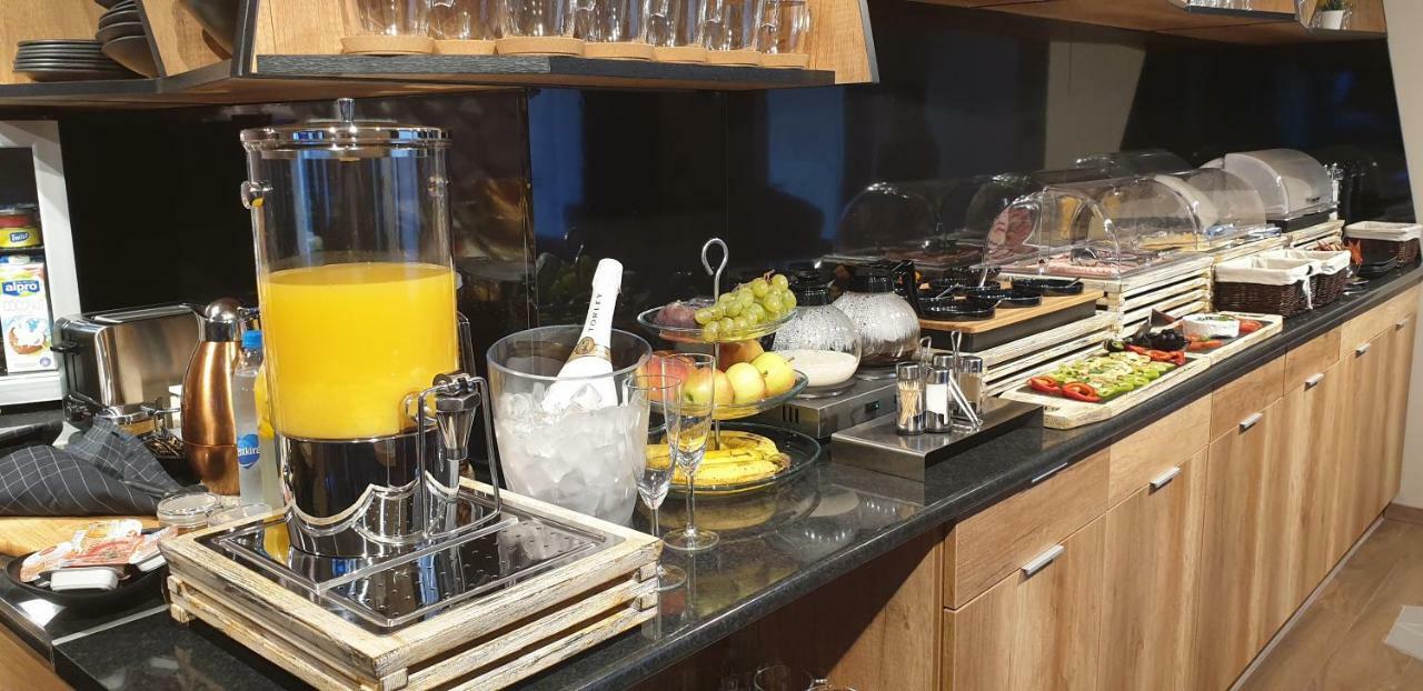 Baobab Suites Сиофок Екстериор снимка