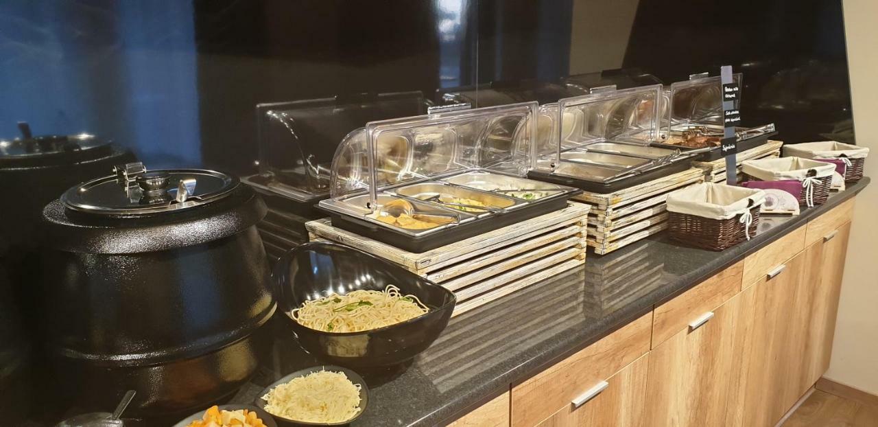 Baobab Suites Сиофок Екстериор снимка