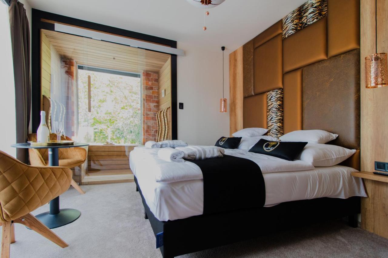 Baobab Suites Сиофок Екстериор снимка